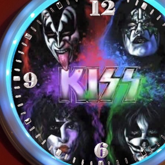 COPY - Color kizz - Picture 2 of 3